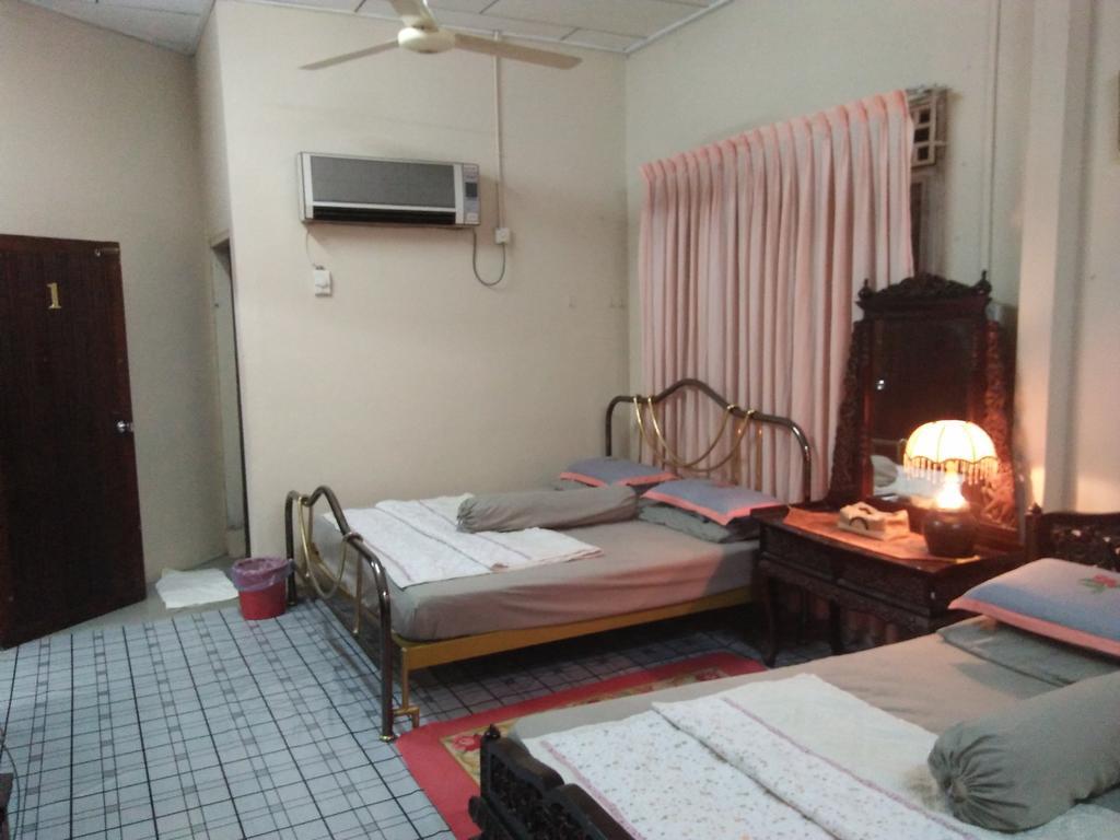 Teratak Ibunda Guest House Kota Bharu Extérieur photo